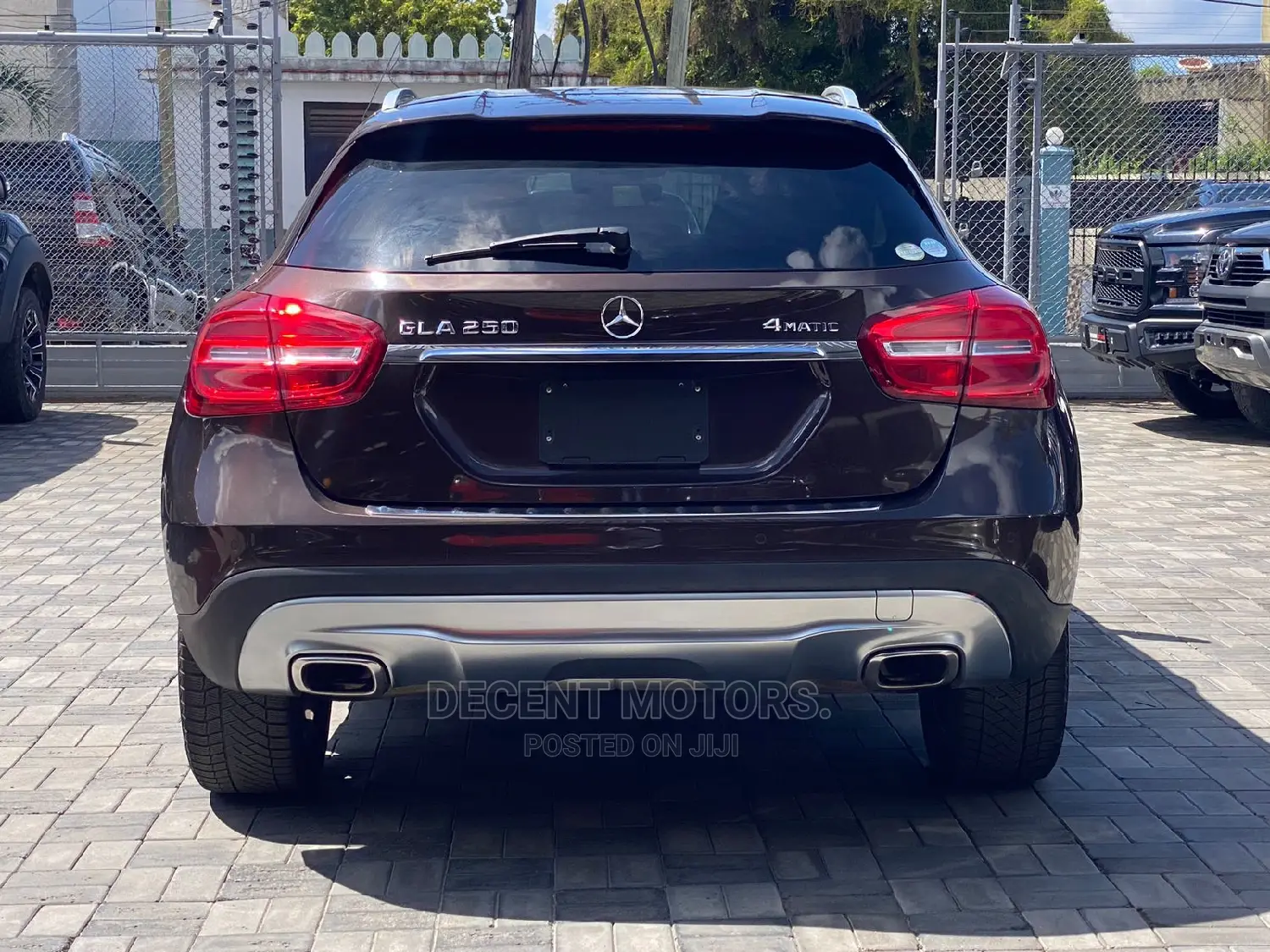 Mercedes-Benz GLA 250 2017 Brown
