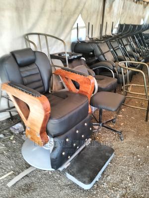 Adjustable Kings Cut Kinyozi Chair - main view