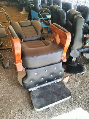 Adjustable Kings Cut Kinyozi Chair