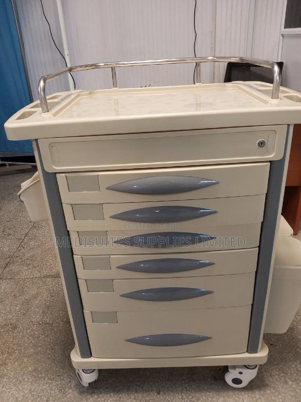 Drug Trolley. - main view