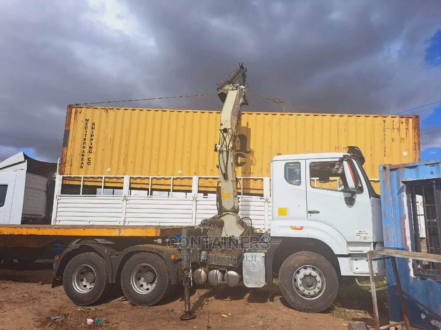 We Sell and Deliver Shipping Containers