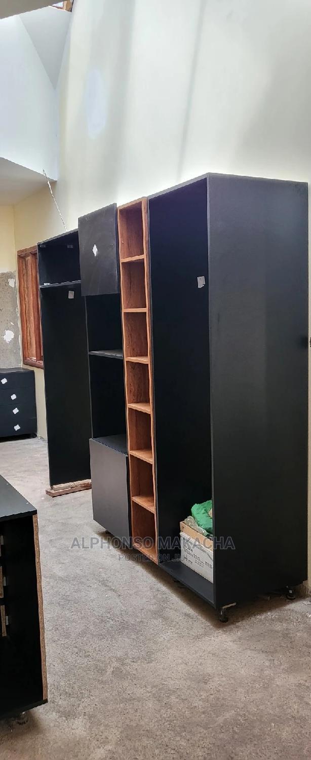 Kitchen And Wardrobe - main view
