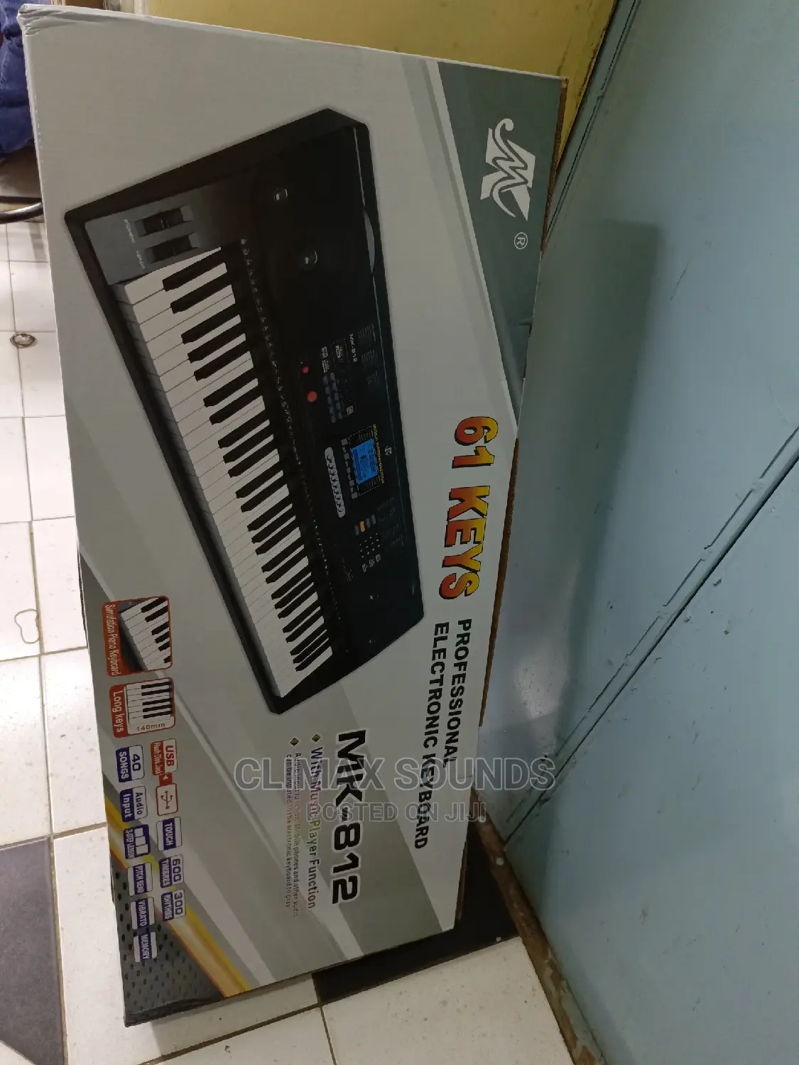 Professional Keyboard 812 MKS 61 Key