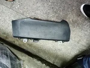Knee Airbag for Hilux Levo.