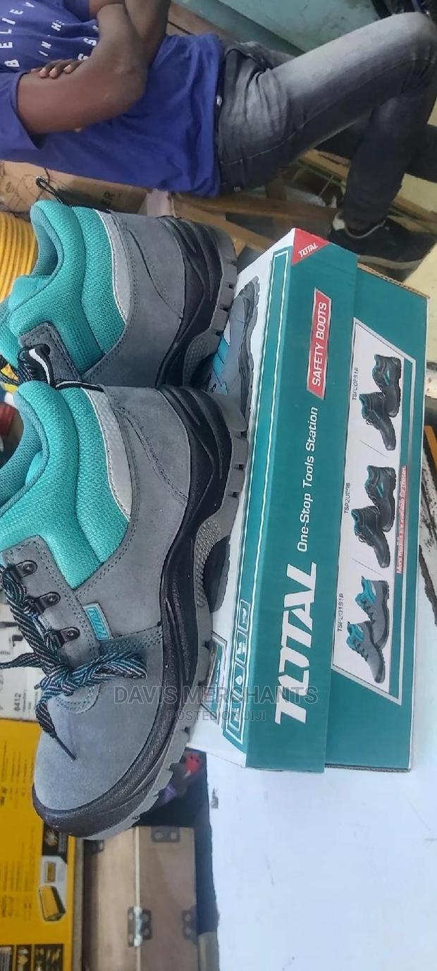 Safety Boots Size 43 - thumbnail 2