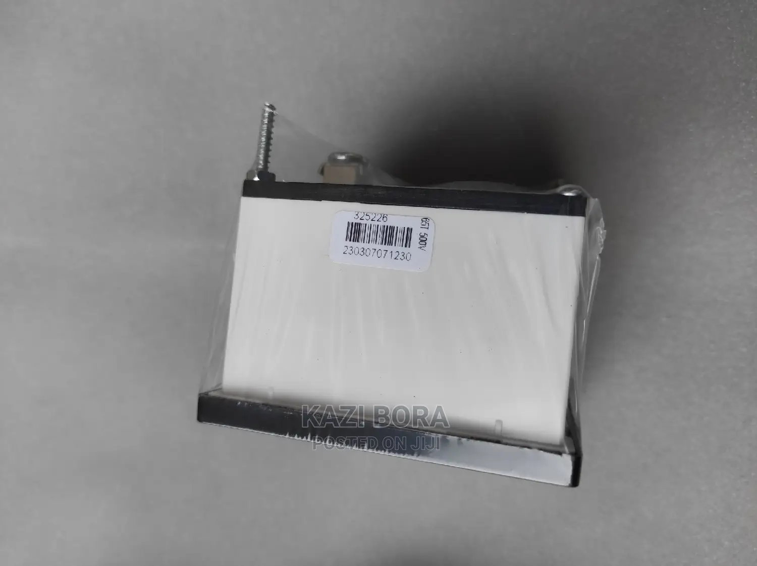 Analogue Display Voltmeter