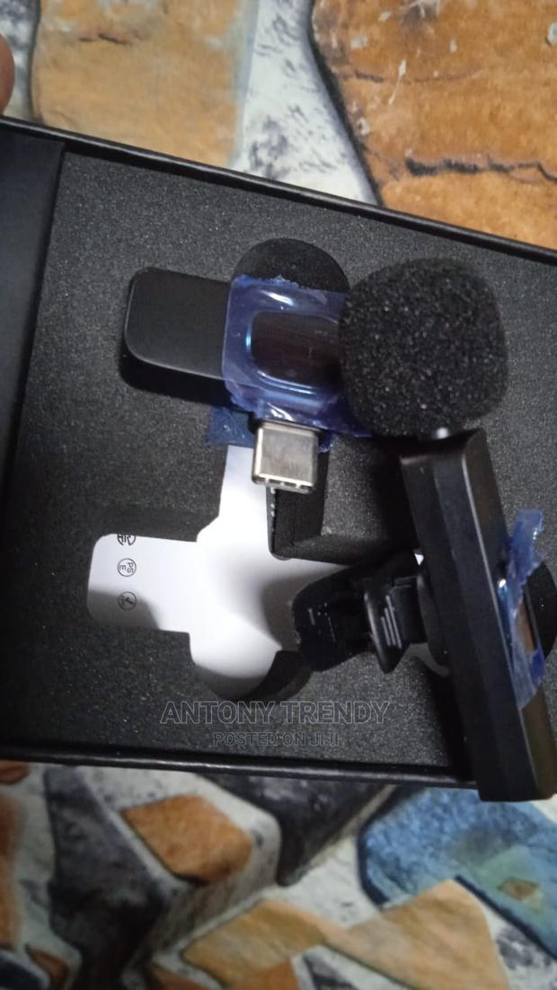Wireless Lapel Microphone for Phone - main view