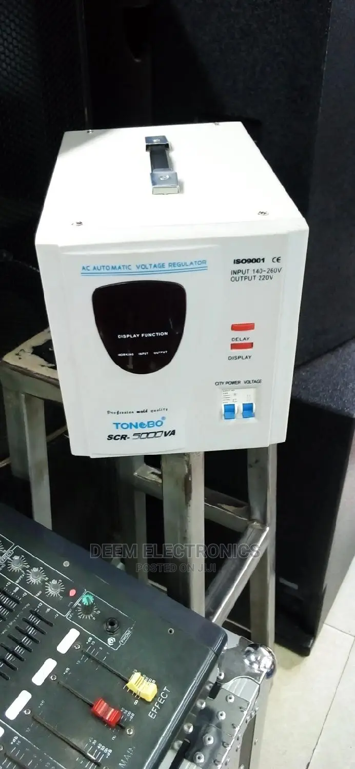 Regulator 5000VA