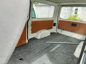 Toyota HiAce 2016 White