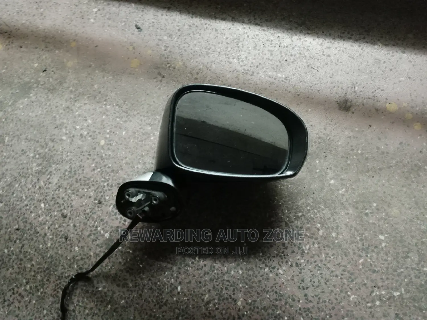 Toyota Wish 2010 Side Mirror.