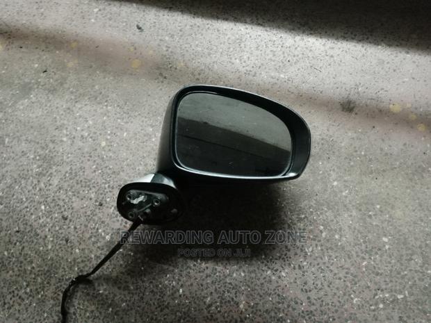 Toyota Wish 2010 Side Mirror. - thumbnail 2