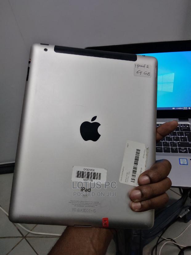 Apple iPad Wi-Fi +3G 64 GB Silver - thumbnail 2