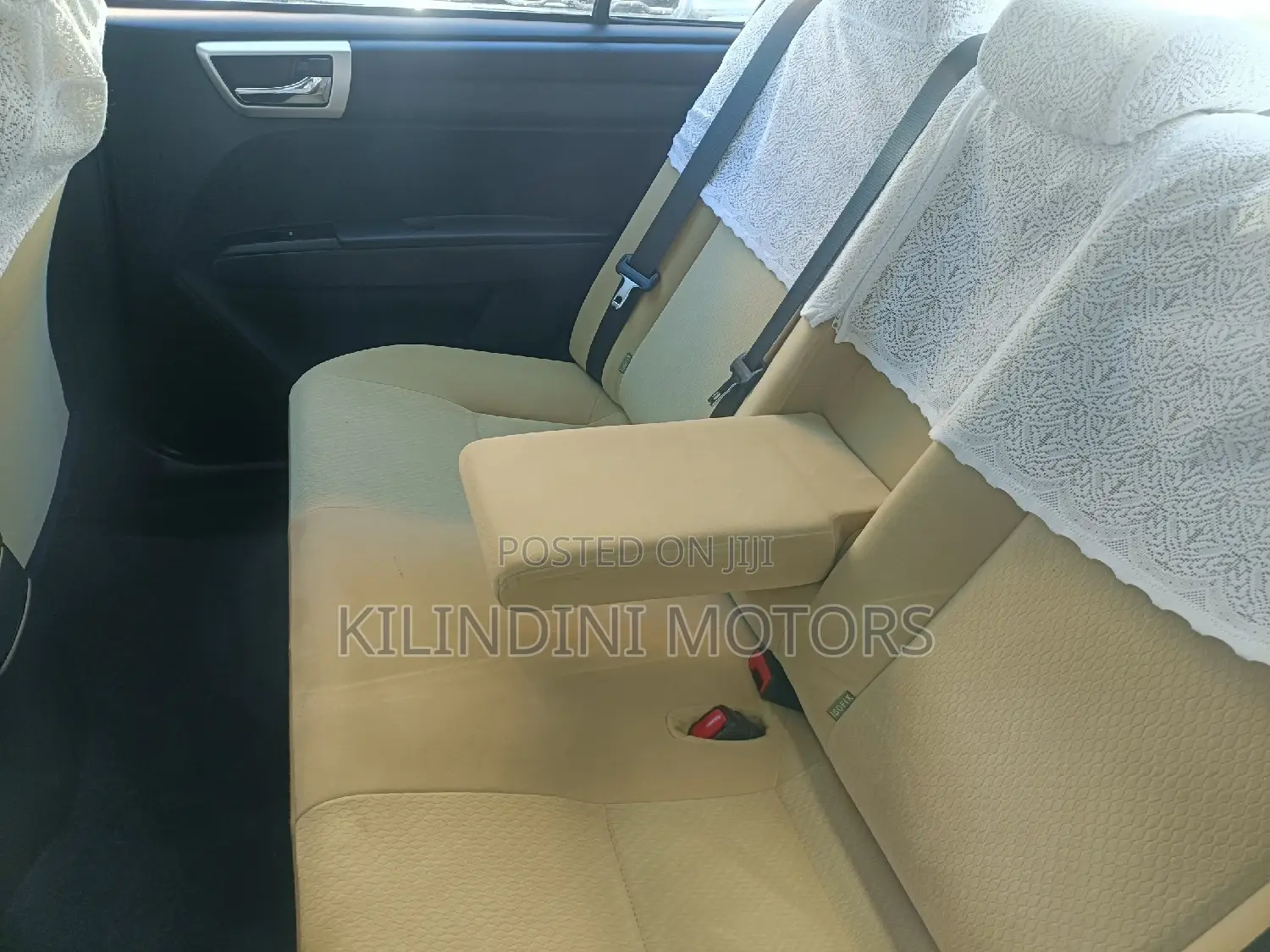Toyota Axio 2017 Gold