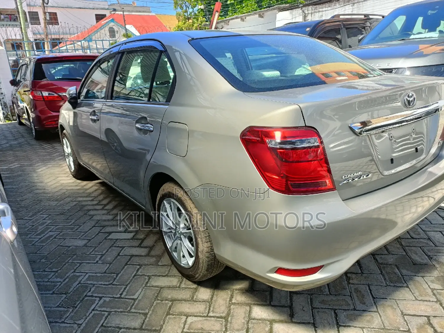 Toyota Axio 2017 Gold