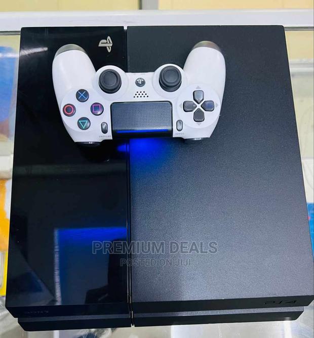 Chipped With 10games Plus Controller - main view