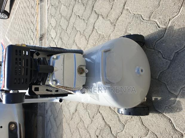 50litres Air Compressor With Spray Gun - thumbnail 4