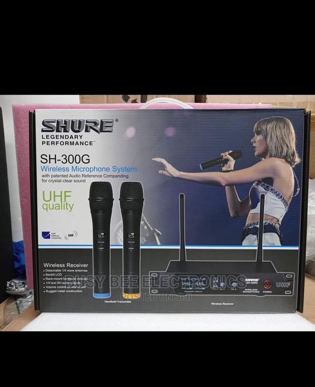 Black Colour BNK Wireless Micropphone