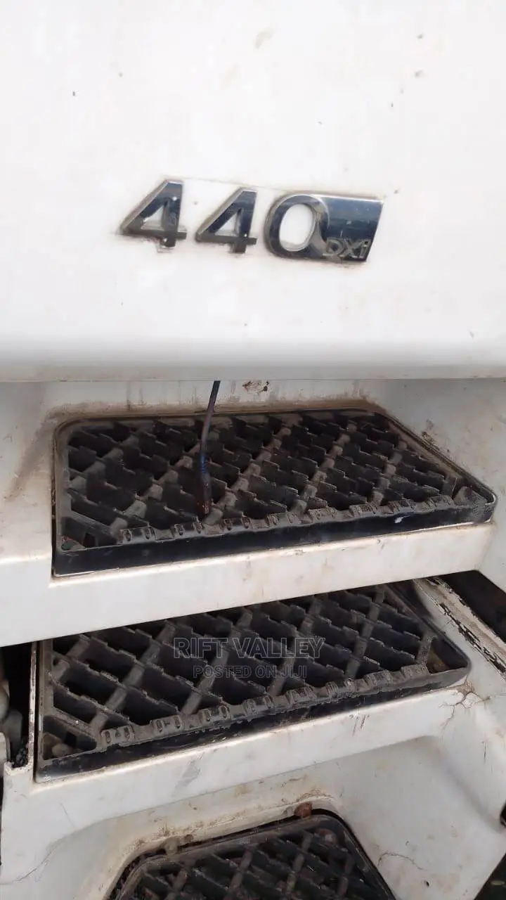 Renault 440dxi Head For Sale