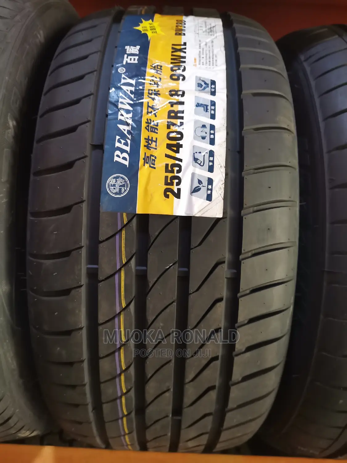 255/40r18 Bearway Tyre