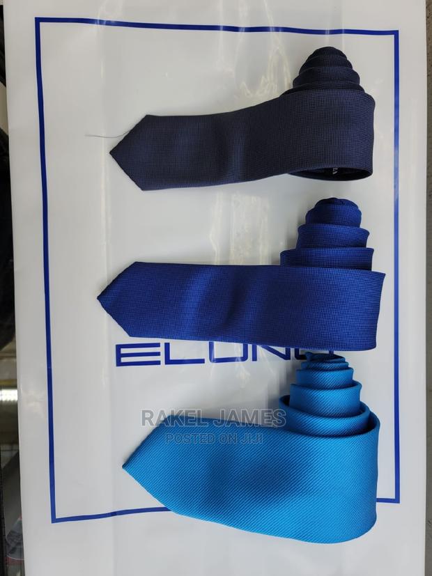 Blue Ties With No Pocket Square - main view