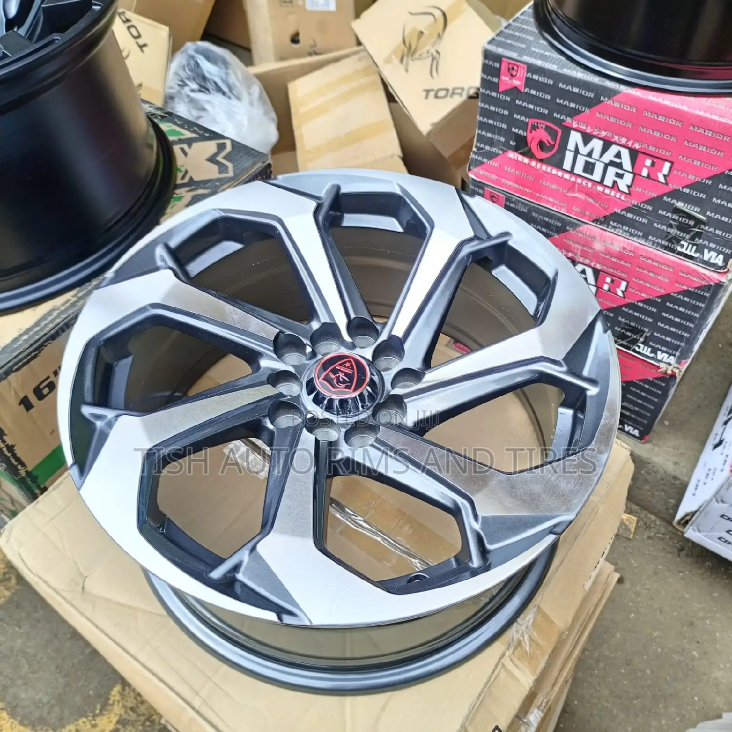 Universal Rims 16 Inch Narrow Offset