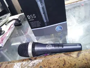 Microphone AKG Corded