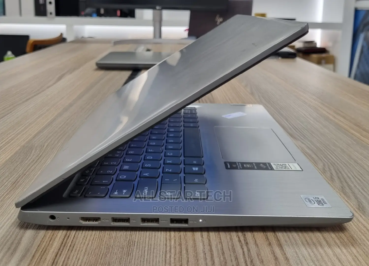 Laptop Lenovo Ideapad 3-14iil05 4GB Intel Core I5 SSD 1T
