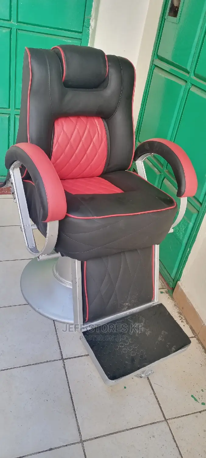 Local Strong Barber Chair