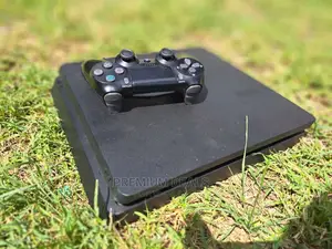 Pre-Owmed Ps4 Slim