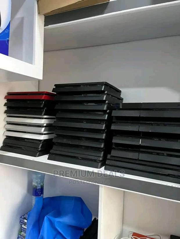 Plenty Playstation4 in Stock