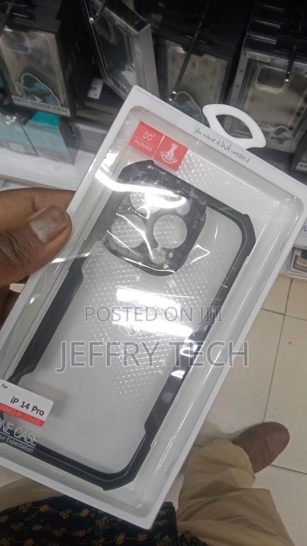 Luxury Transparent Back Cover Case for iPhone 14 Pro - thumbnail 3