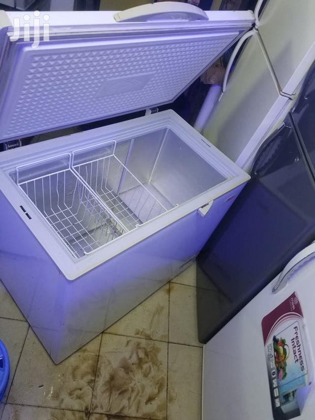 300 Litres Deep Freezer - thumbnail 2
