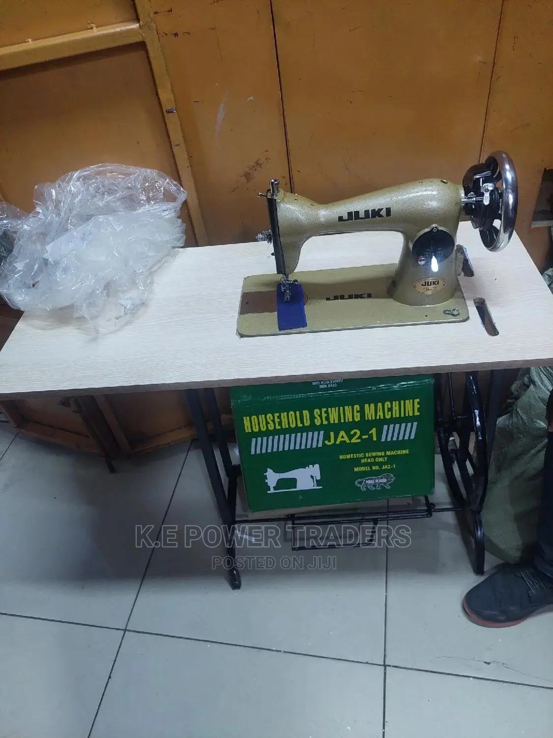 Motorised /Mechanical Sewing Machine