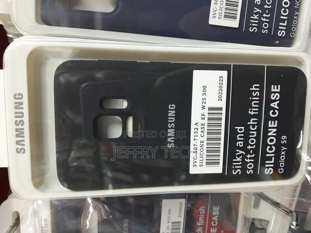 Midkart Back Cover for Samsung Galaxy S9 Black Silicone Case - main view