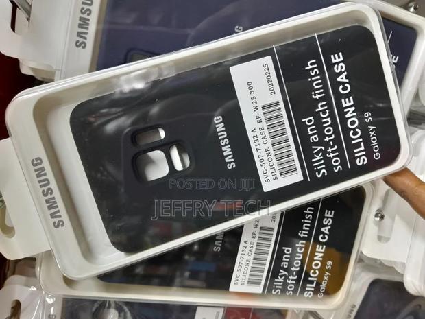 Midkart Back Cover for Samsung Galaxy S9 Black Silicone Case - thumbnail 3