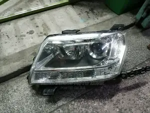 Suzuki Esqudo Headlight Xenon.