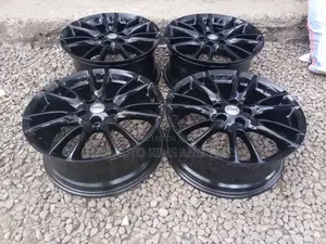 Nissan Skyline 18 Inch Rims Set