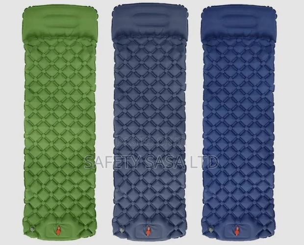 Ultralight Inflatable Camping Sleeping Mat With Foot Pump - thumbnail 2