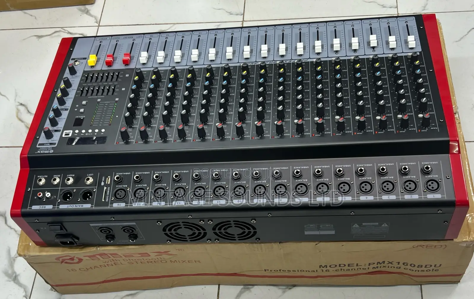 Max Professional Powered Mixer W/ Usb Bluetooth 4000wt/16ch