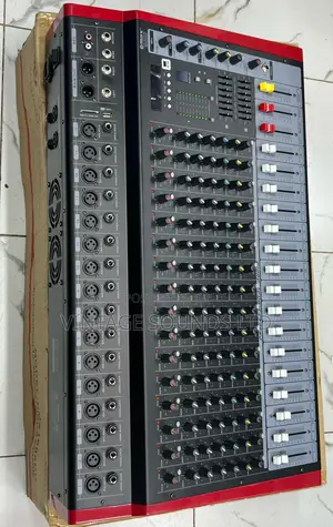 Max Professional Active Mixer W/Usb and Bluetooth 4000watts/ 16channel