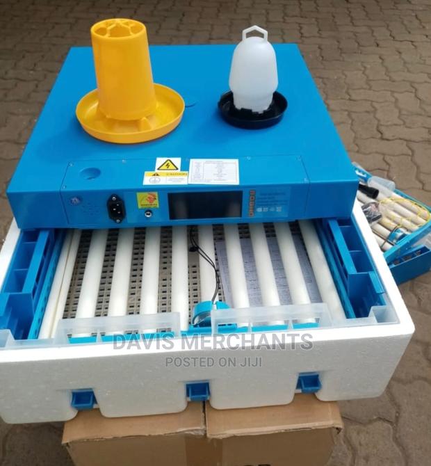 Incubator With 64 Egg Capacity With Feeder Drinker Etc - main view