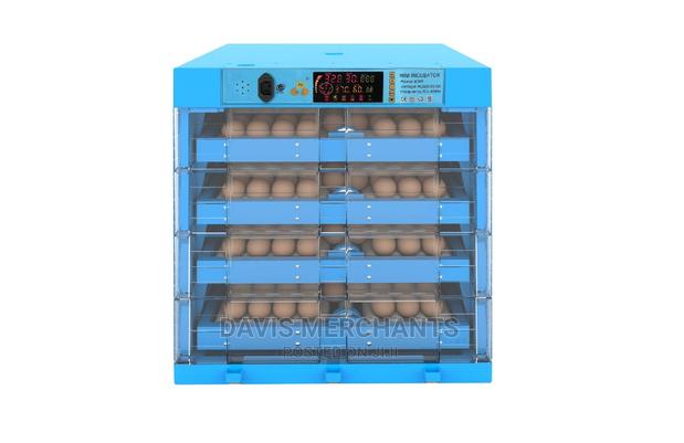 Egg Incubator With 320 Eggs Capacity