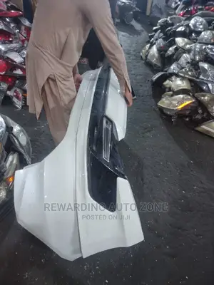 Harrier 2015 Rear Bumper With Kit.