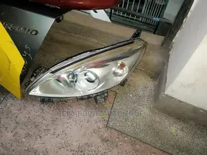 Mazda Primacy Headlight Xenon 2013.Model.