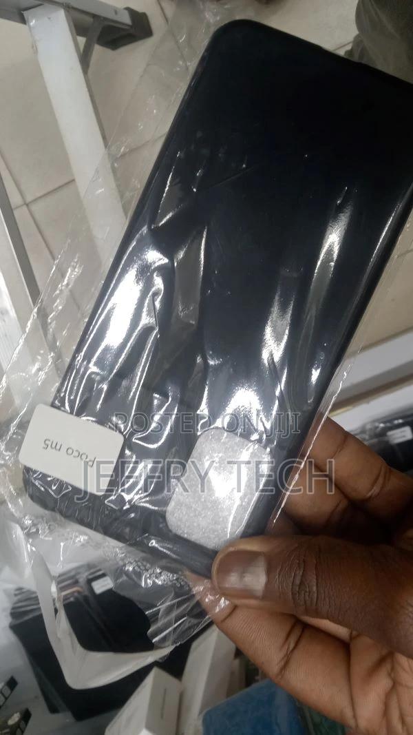 Xiaomi Poco M5 Silicone Cover - thumbnail 3