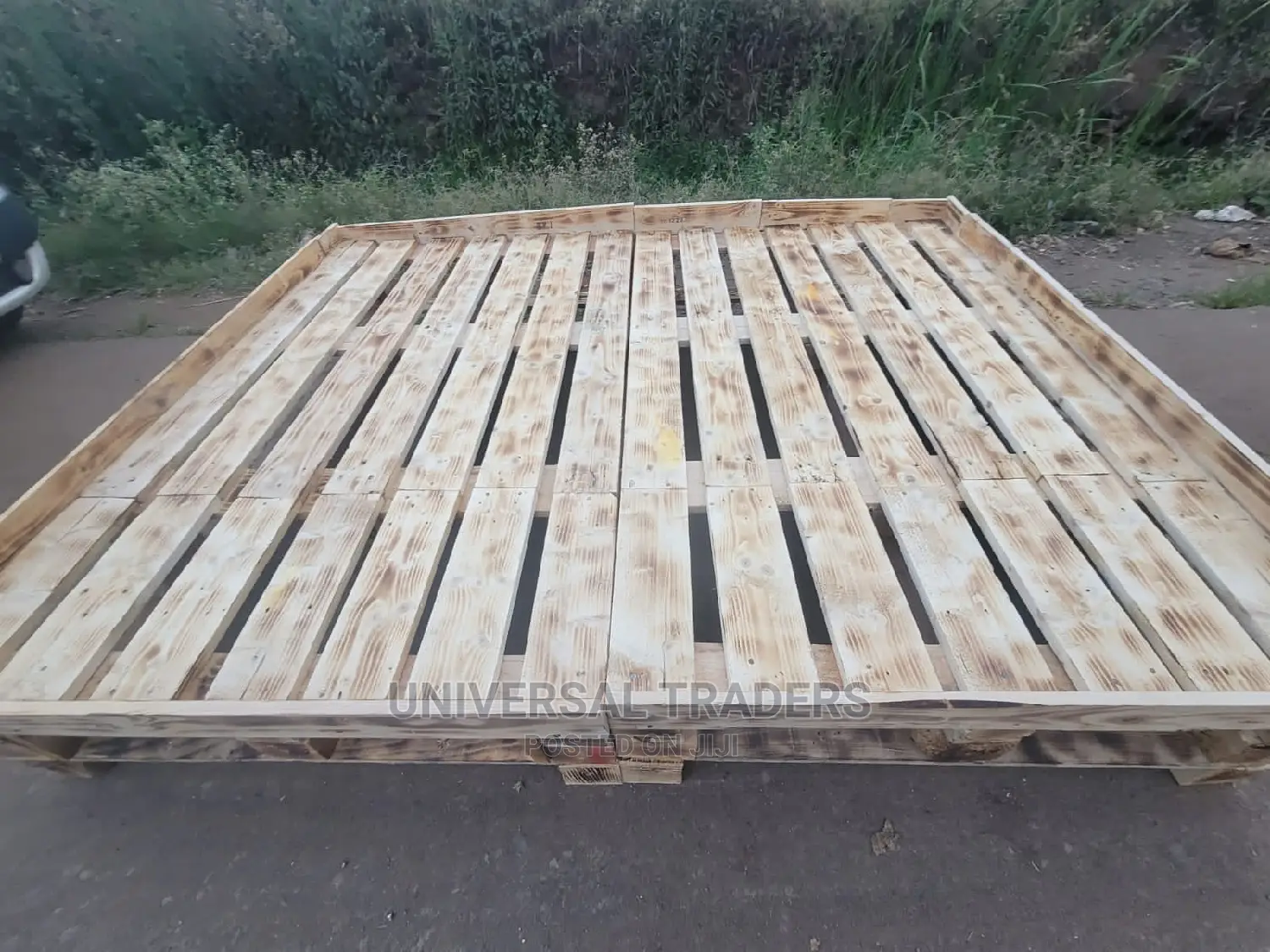 Exotic Wooden Pallet Bed - 5*6 DIY Detachable/Attachable Bed