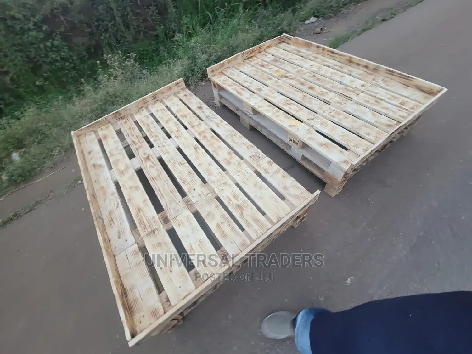 Exotic Wooden Pallet Bed - 5*6 DIY Detachable/Attachable Bed