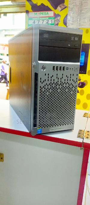 Desktop Computer HP 16GB Intel Xeon HDD 1T - main view