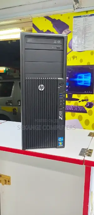 Desktop Computer HP Z420 8GB Intel Xeon HDD 500GB