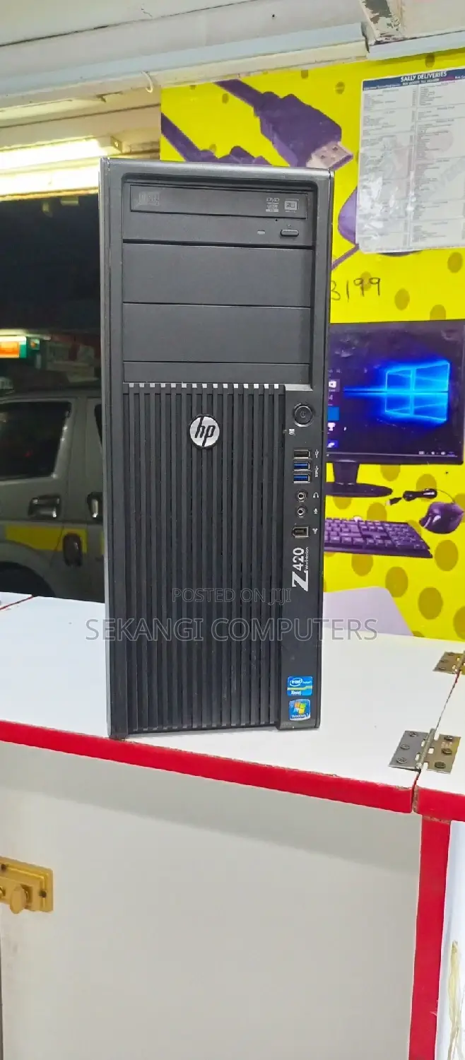 Desktop Computer HP Z420 8GB Intel Xeon HDD 500GB